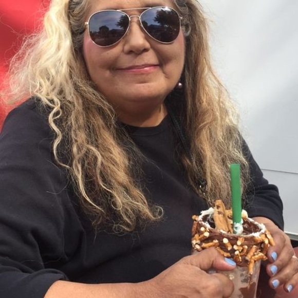 Meet your Posher, Susan - Picture 1 of 1